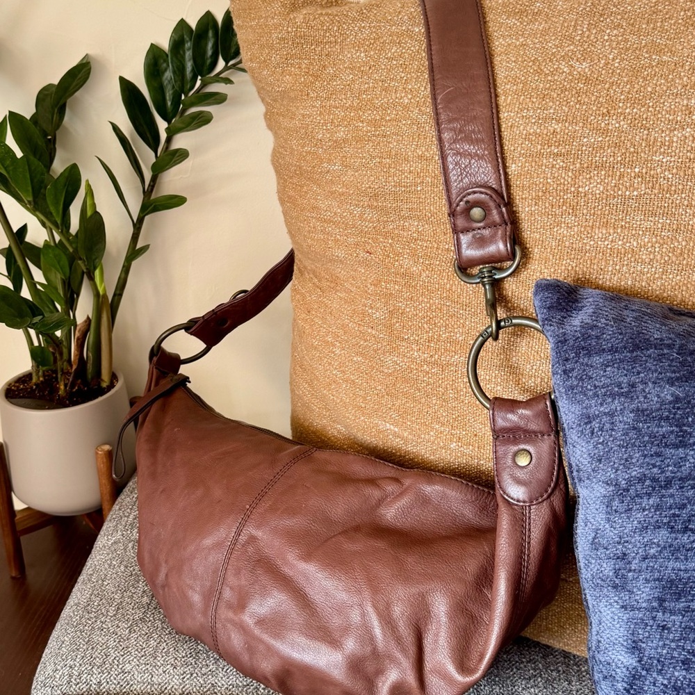 GAP Brown Leather Crossbody Shoulder Bag with Ring Hardware